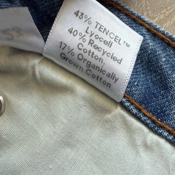 Reformation Dixie High Rise Jean Short in Iskar Women’s Size 23 - Picture 7 of 10